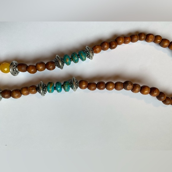 28 1/2" necklace with Large turquoise color pendant and beadwork - Picture 7 of 11